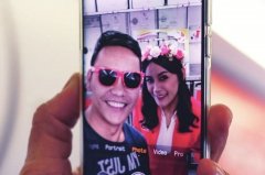 熱鬧！鷹航禁止乘客拍照 亞航推出機(jī)上攝影大賽-鄭州空運(yùn)公司