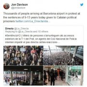 卡塔爾的空運視頻：加泰抗議者阻塞機場交通 與西班牙警方沖突
