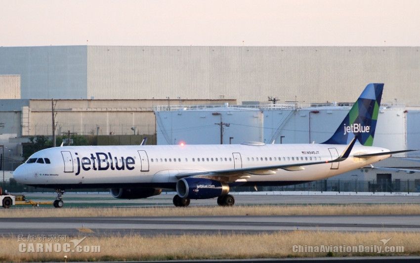 捷藍航空推出基礎經濟艙 乘客須最后登機512871_ 捷藍航空推出基礎經濟艙 乘客須最后登機