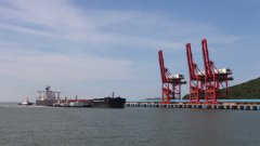 上海空運(yùn)-破億!中遠(yuǎn)海運(yùn)散運(yùn)沿海年度貨運(yùn)量三年來首次突破1億噸大關(guān)(附圖