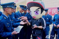 廈門海運(yùn)-空軍與地方物流企業(yè)簽訂戰(zhàn)略合作協(xié)議一年來，補(bǔ)齊了哪些短板？