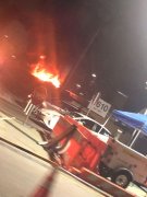 伊拉克的空運-洛杉磯國際機場突發火災：火光沖天 交通受阻（附圖）