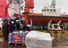 寧波海運公司-首艘民間南極科考船在舟山完成綜合海事服務開赴南極洲