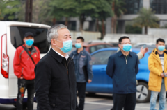 香港空運(yùn)-心手相牽，共克時艱！柳州市馳援湖北省十堰市物資車隊今日出發(fā)！