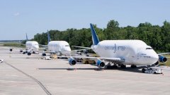 三架747“載夢者”飛機向南卡州的醫護人員運送了個人防護設備
-國際快遞查詢