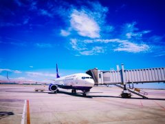 喀什機(jī)場機(jī)場共有13家航空公司執(zhí)行65條客貨運(yùn)航線
-澳洲雙清包稅